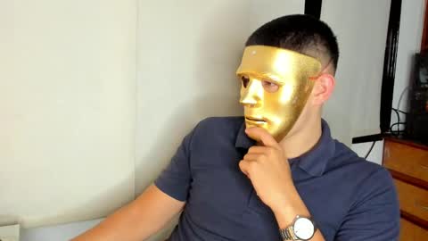 Snapshot of james_cr chatting on 02.11.25 james_cr online show from 02.11.25