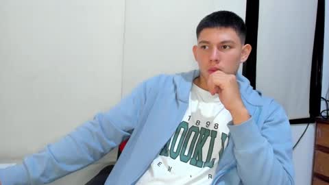 Snapshot of james_cr chatting on 02.12.25 james_cr online show from 02.12.25