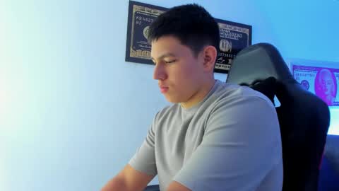 Snapshot of james_cr chatting on 02.28.25 james_cr online show from 02.28.25