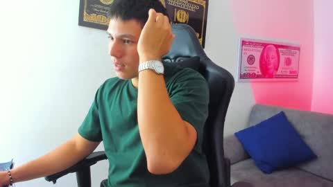 Snapshot of james_cr chatting on 03.05.25 james_cr online show from 03.05.25