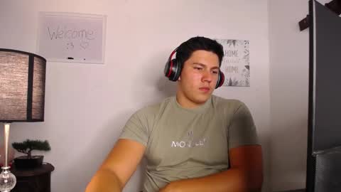 Snapshot of james_cr chatting on 10.08.25 james_cr online show from 10.08.25