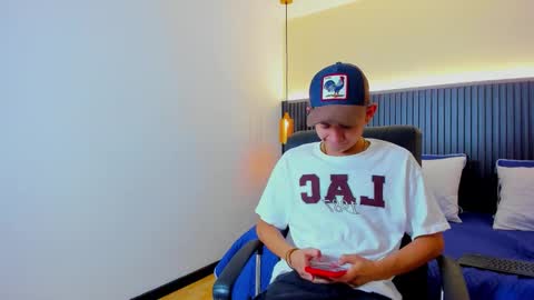 Snapshot of james_cute69 chatting on 01.15.26 JAMES AND LILIE online show from 01.15.26