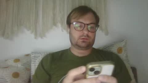 Snapshot of james_heron chatting on 09.11.25 James Heron online show from 09.11.25