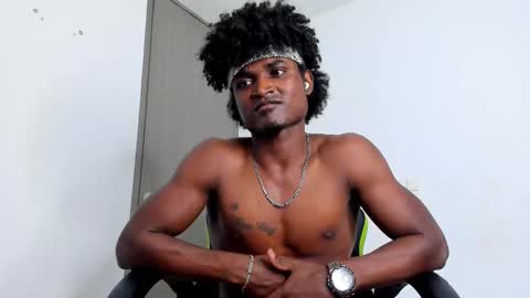 Snapshot of james_makony_1 chatting on 12.24.24 james_makony_1 online show from 12.24.24