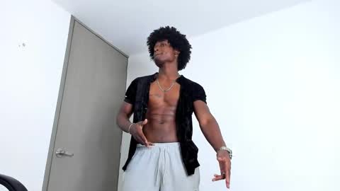 Snapshot of james_makony_1 chatting on 12.28.24 james_makony_1 online show from 12.28.24