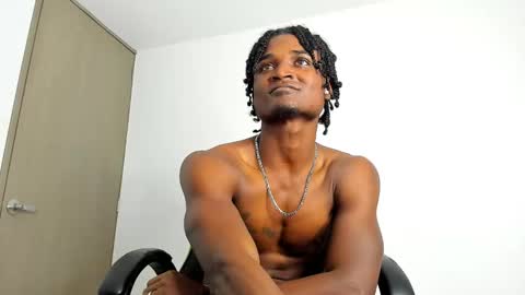 Snapshot of james_makony_1 chatting on 01.08.25 james_makony_1 online show from 01.08.25