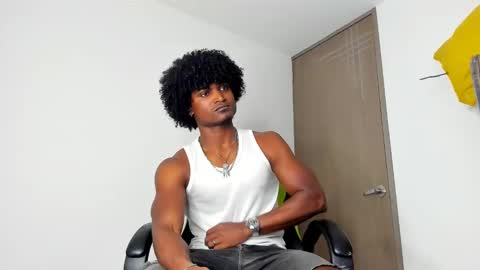 Snapshot of james_makony_1 chatting on 01.29.25 james_makony_1 online show from 01.29.25