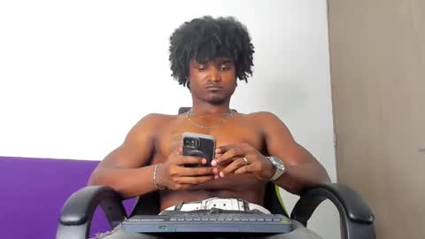 Snapshot of james_makony_1 chatting on 02.17.25 james_makony_1 online show from 02.17.25