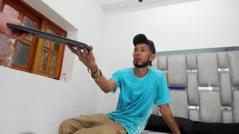 Snapshot of james_walsh chatting on 01.11.26 James Walsh online show from 01.11.26