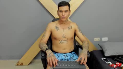 Snapshot of jamesinked_ chatting on 12.13.24 Jamesinked  online show from 12.13.24