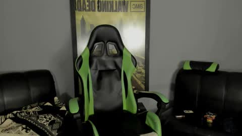 Snapshot of jamesinked_ chatting on 03.01.25 Jamesinked  online show from 03.01.25