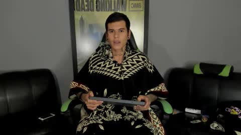 Snapshot of jamesinked_ chatting on 03.09.25 Jamesinked  online show from 03.09.25