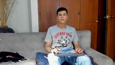 Snapshot of jamesinked_ chatting on 10.18.25 Jamesinked  online show from 10.18.25