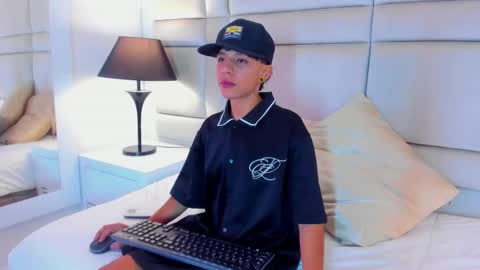 Snapshot of jamess_ford chatting on 01.15.25 jamess_ford online show from 01.15.25