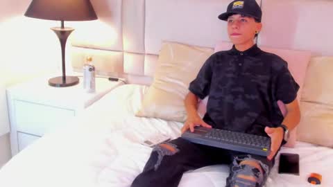 Snapshot of jamess_ford chatting on 01.23.25 jamess_ford online show from 01.23.25