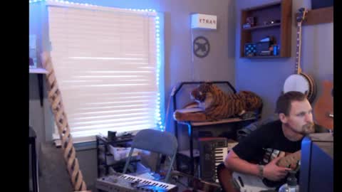 Snapshot of jameswebbscope chatting on 04.25.26 Jameswebbscope online show from 04.25.26