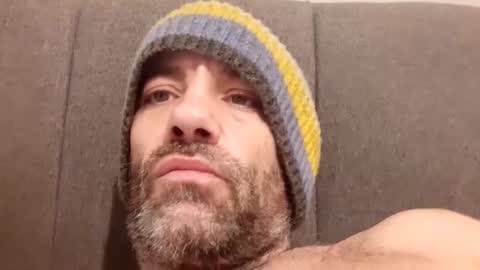 Snapshot of jamie198307 chatting on 12.15.25 jamie198307 online show from 12.15.25