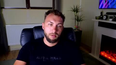 Snapshot of jamienoxus chatting on 05.19.26 Robbie online show from 05.19.26