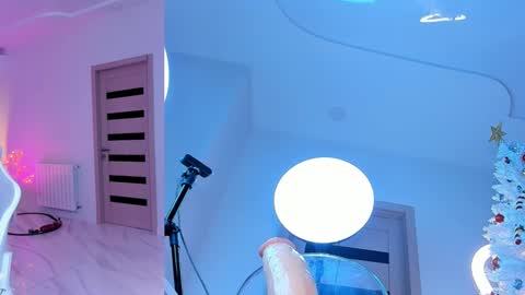 Snapshot of jane__klein chatting on 12.03.24 Jenia online show from 12.03.24