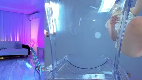 Snapshot of jane__klein chatting on 02.27.25 Jenia online show from 02.27.25