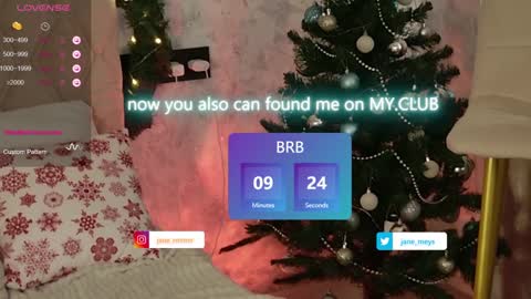 Snapshot of jane_meys chatting on 12.24.24 your kitty JANE roawww online show from 12.24.24