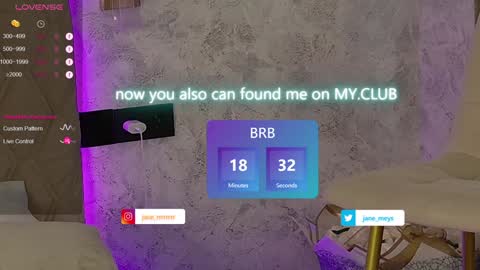 Snapshot of jane_meys chatting on 01.25.25 your kitty JANE roawww online show from 01.25.25