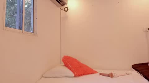 Jane  M online show from 02.28.25