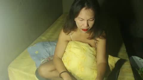 Snapshot of jane_phaiyoth69 chatting on 01.10.25 JANE online show from 01.10.25