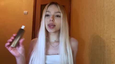 Snapshot of janeanjourneay chatting on 03.02.26 Kary online show from 03.02.26