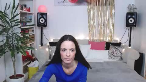 JaneDejay online show from 11.23.25