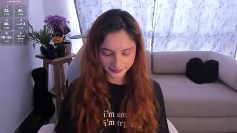 Snapshot of janee_lane chatting on 10.22.25 Jane online show from 10.22.25