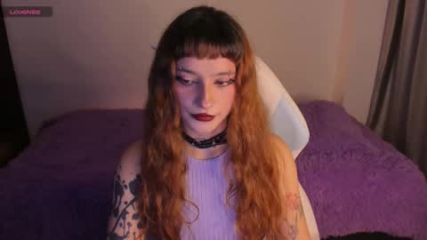 Snapshot of janee_lane chatting on 11.21.25 Jane online show from 11.21.25