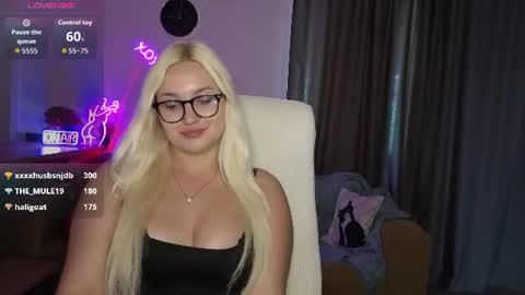 Snapshot of janemiss chatting on 07.18.26 Jane online show from 07.18.26