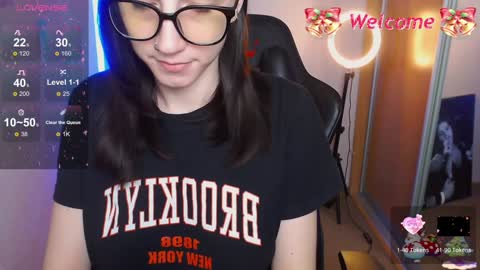 Snapshot of janeroger chatting on 12.12.24 Jane Roger online show from 12.12.24