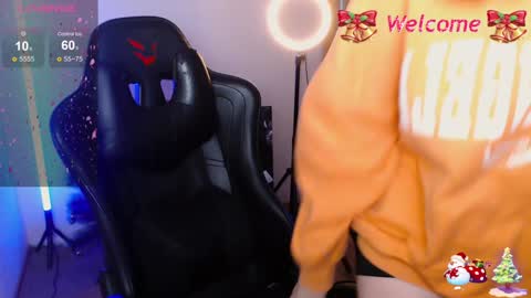 Snapshot of janeroger chatting on 12.21.24 Jane Roger online show from 12.21.24