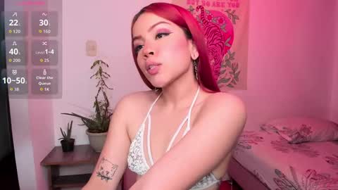 Snapshot of janeruss_ chatting on 09.10.25 Jane online show from 09.10.25