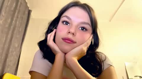 Aleksia online show from 11.21.25