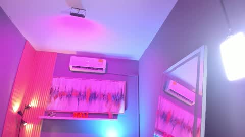 Janinne  online show from 02.10.26