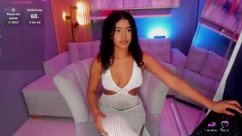 Snapshot of janinne_lu chatting on 05.28.26 Janinne online show from 05.28.26