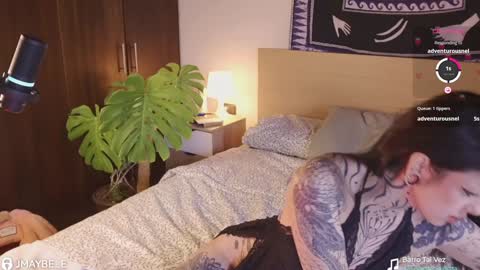   jmaybe e online show from 01.10.25