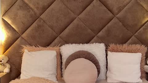 jaquelinemerlot online show from 02.13.25