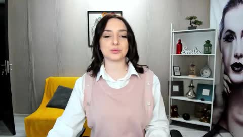 Snapshot of jaquelinlaurent chatting on 10.22.25 JaquelinLaurent online show from 10.22.25