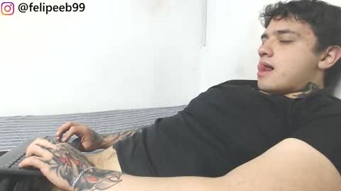 Snapshot of jareth_brunet chatting on 02.11.26 Jareth online show from 02.11.26