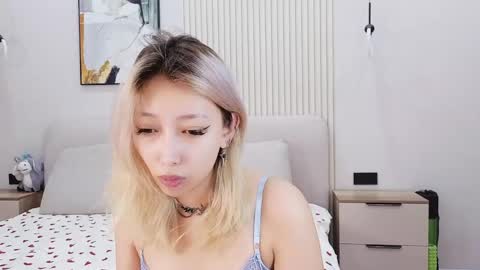 Snapshot of jasmilee chatting on 04.24.26 Jasmine online show from 04.24.26
