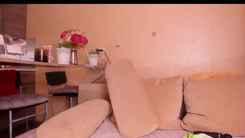 Snapshot of jasminarcher chatting on 11.19.25 JasminArcher online show from 11.19.25