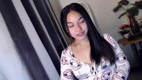 Snapshot of jasmine_arousal chatting on 04.24.26 JASMINE online show from 04.24.26
