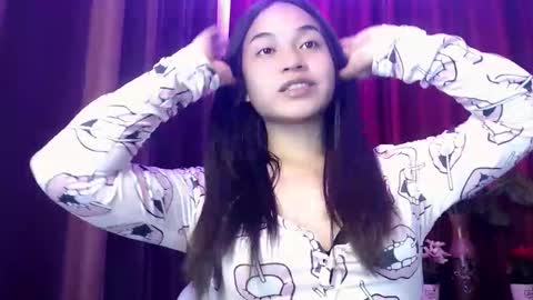 Snapshot of jasmine_arousal chatting on 05.01.26 JASMINE online show from 05.01.26