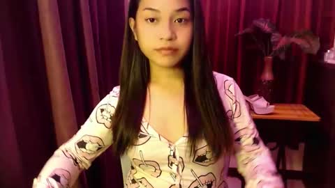 Snapshot of jasmine_arousal chatting on 05.10.26 JASMINE online show from 05.10.26