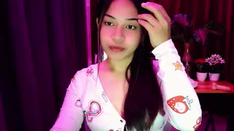 Snapshot of jasmine_arousal chatting on 05.17.26 JASMINE online show from 05.17.26