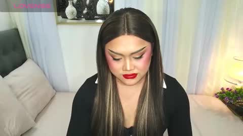 Snapshot of jasmine_brandy chatting on 12.17.25 Jasmine Brandy online show from 12.17.25